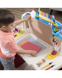 Step2 Deluxe Art Master Activity Desk 702500