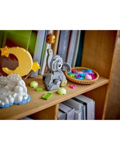 Lego Baby Elephant in the Sky 40814 (402 Pieces)