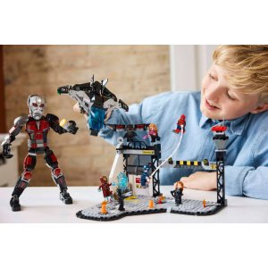 Lego Captain America Civil War Action Battle 76314 (736 Pieces)