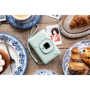 Fujifilm instax Mini Liplay Hybrid Instant Camera Green