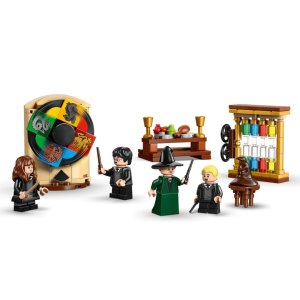 Lego Hogwarts™ Castle Sorting Hat™ Ceremony 76460 (124 Pieces)
