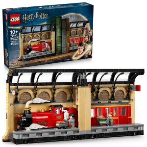Lego Book Nook Hogwarts Express 76450 (832 Pieces)