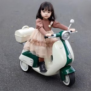 Little Rides Kids Classic Scooter Green Rechargeable Battery Operated Ride On